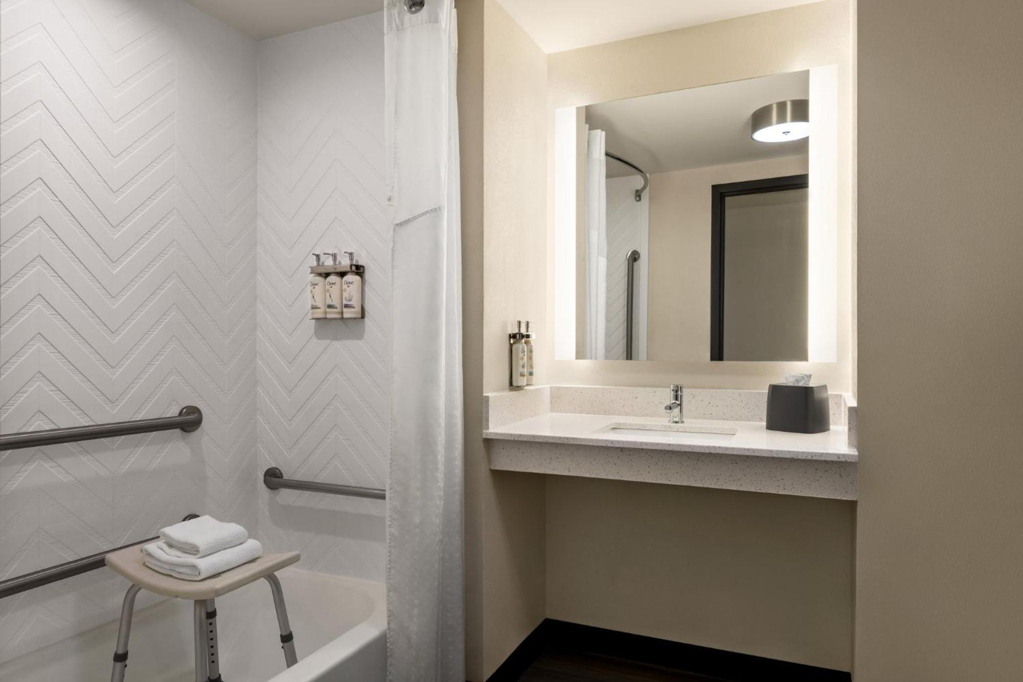 Holiday Inn Columbus-Hilliard By Ihg New Rome Extérieur photo